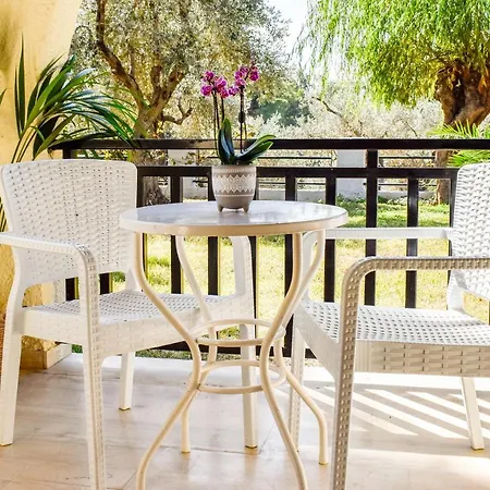 Koukias Village דירה