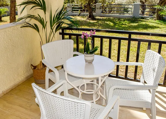 Koukias Village Apartment Troulos