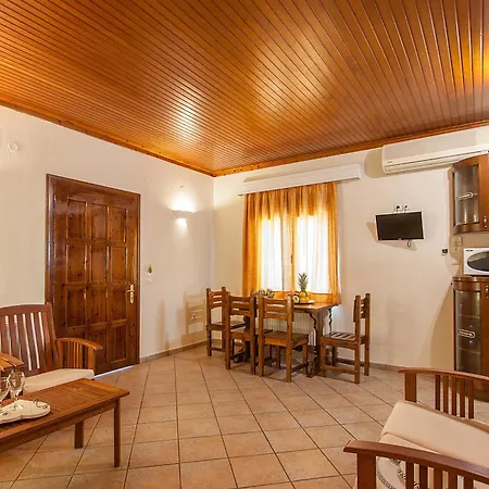 Koukias Village Apartament *